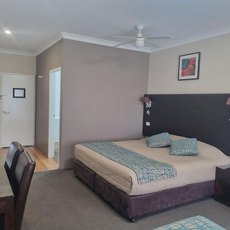 Australian Homestead Motor Lodge Уогга-Уогга Экстерьер фото
