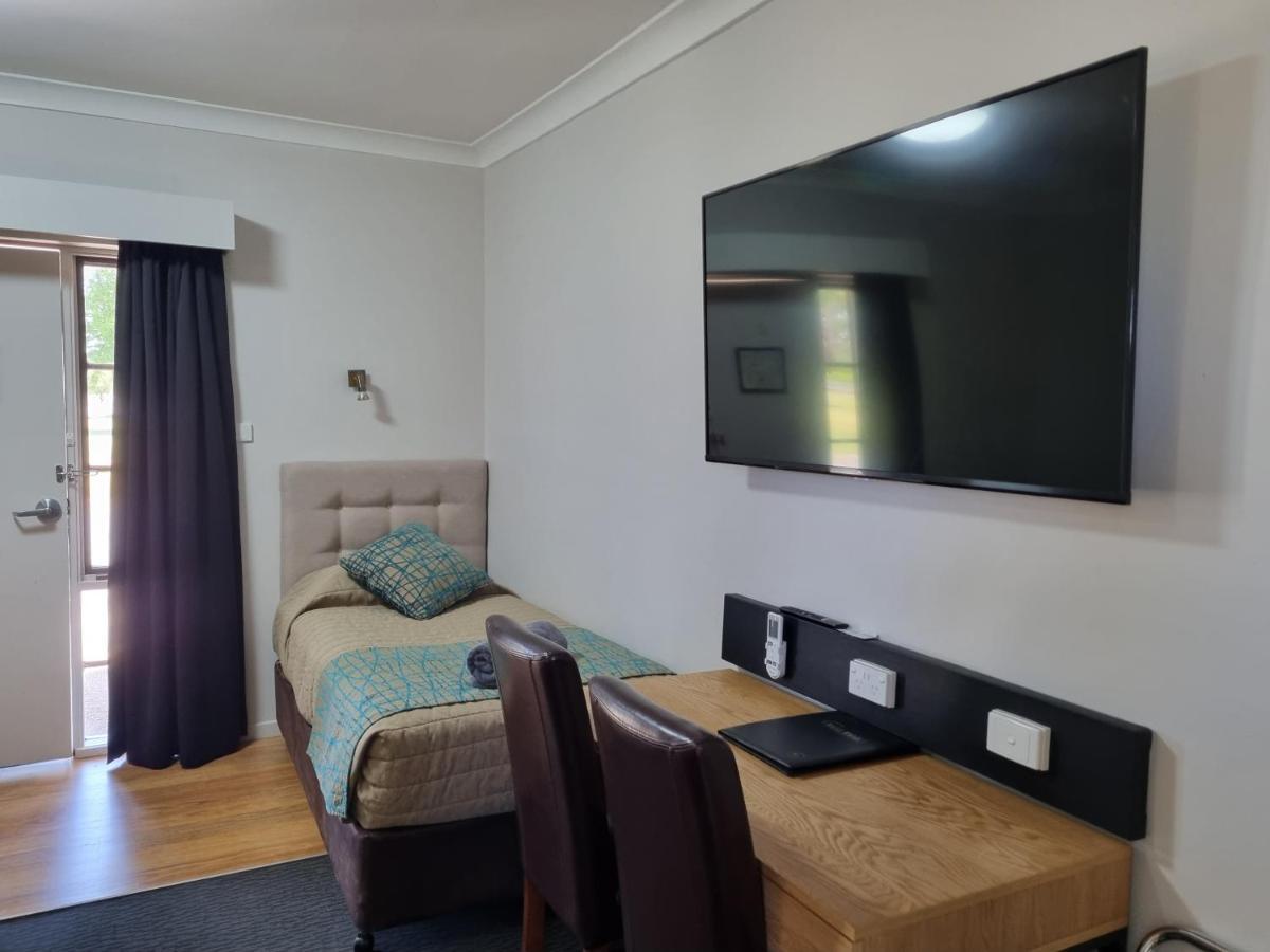 Australian Homestead Motor Lodge Уогга-Уогга Экстерьер фото