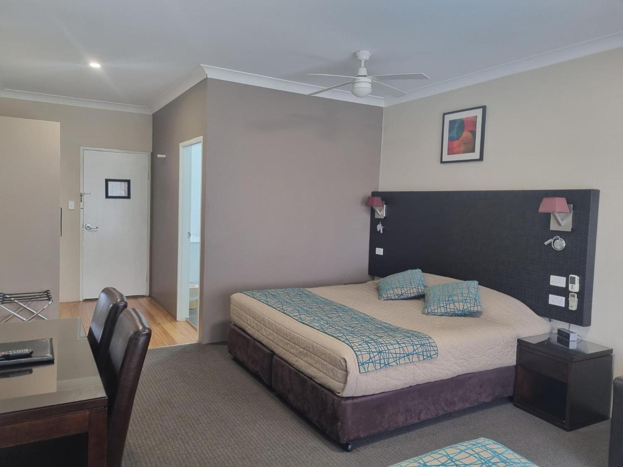 Australian Homestead Motor Lodge Уогга-Уогга Экстерьер фото