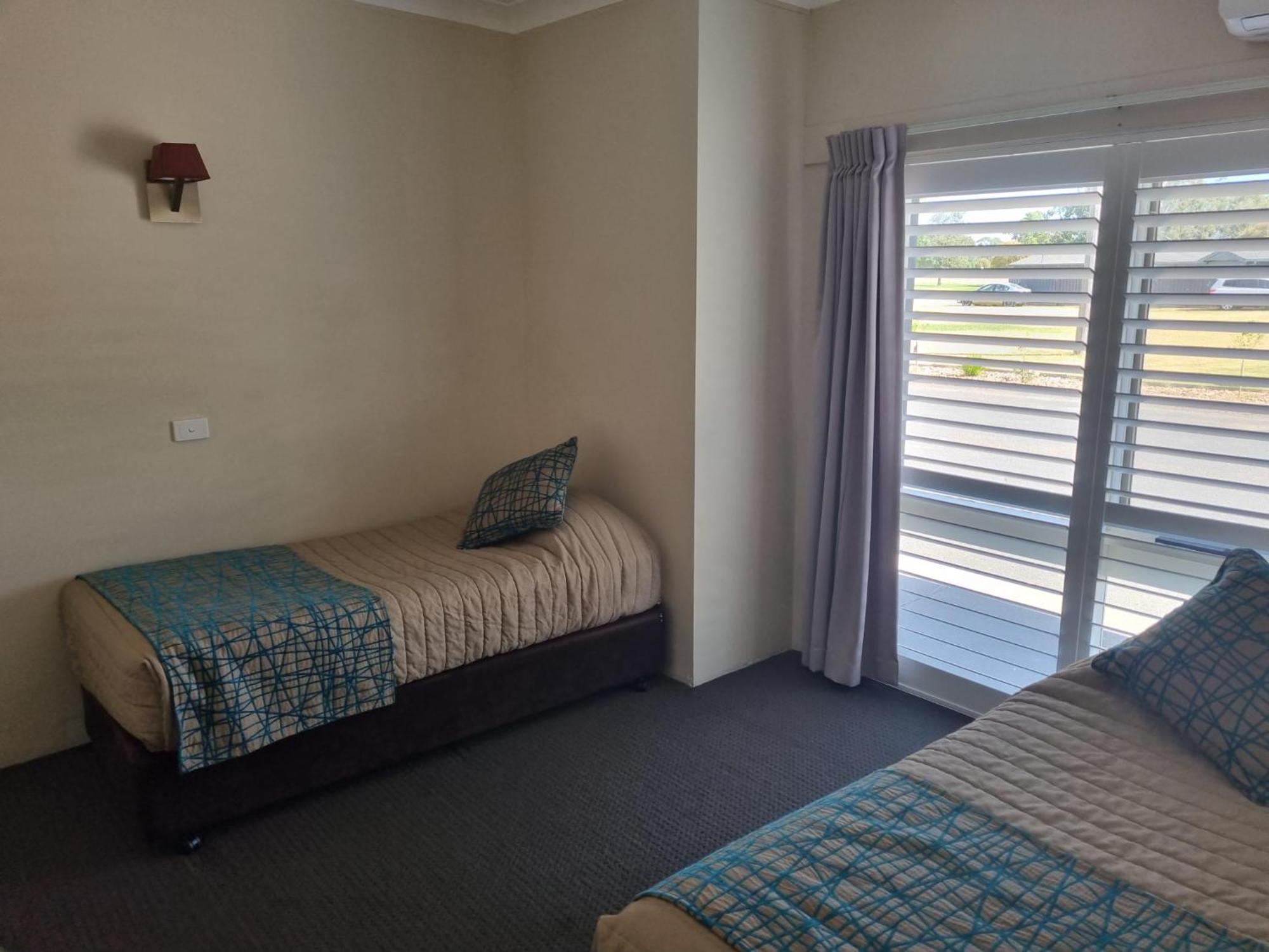 Australian Homestead Motor Lodge Уогга-Уогга Экстерьер фото