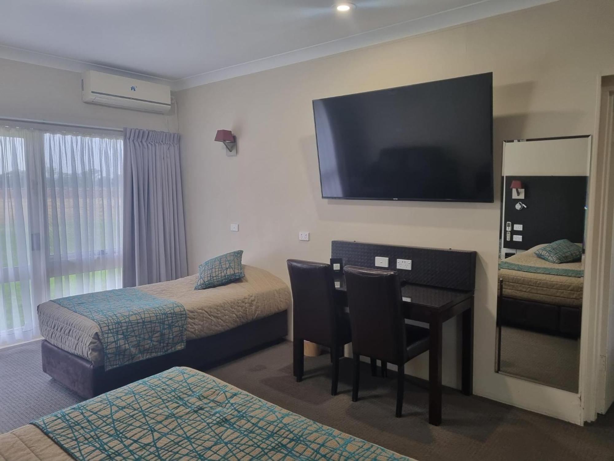Australian Homestead Motor Lodge Уогга-Уогга Экстерьер фото